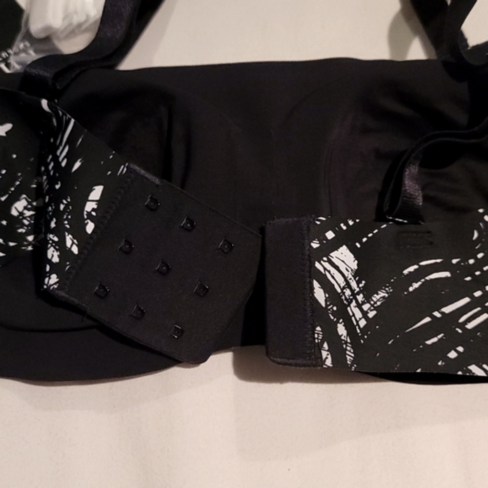 intimates - Picture 3 of 8